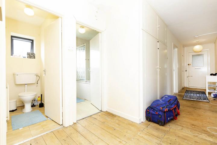 Suitable For Sharers Belvedere Court, Willesden Green